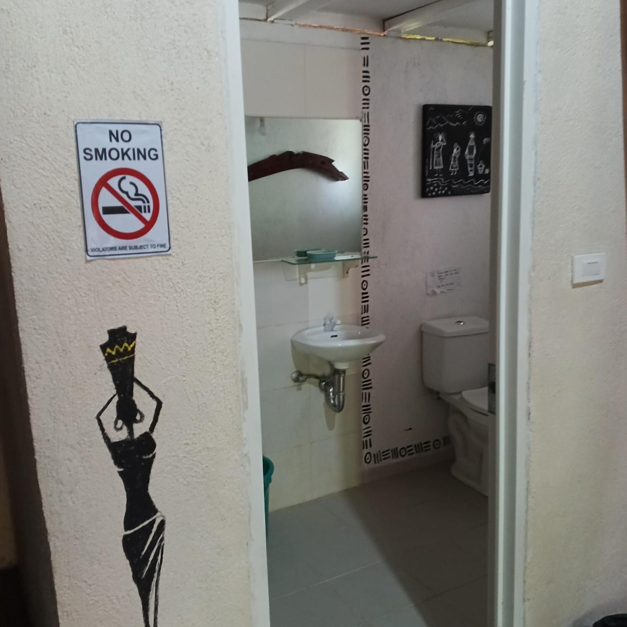 Hotel Two Crazy Monkeys Bakhawan Esterno foto