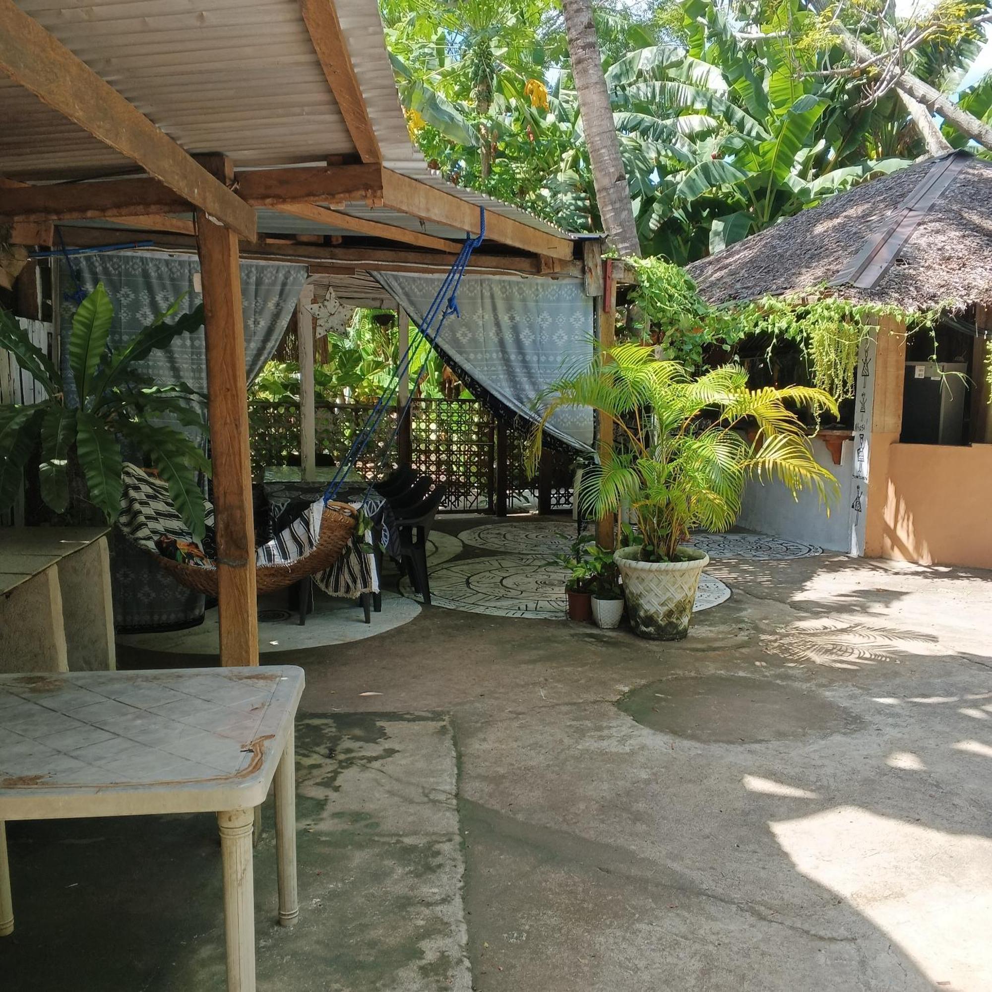 Hotel Two Crazy Monkeys Bakhawan Esterno foto